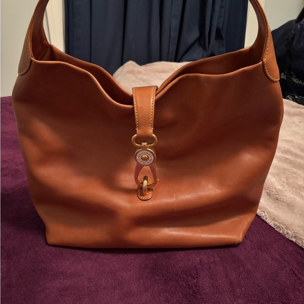 Beautiful Dooney &Bourke Hobo style bag
